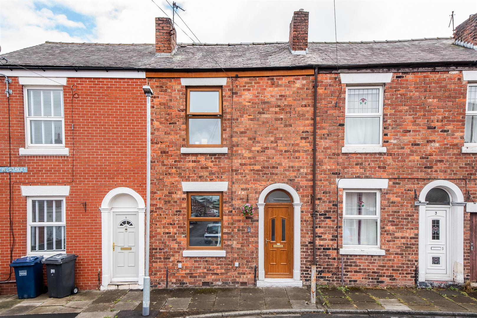 2 bed property in Starkie Street, Leyland